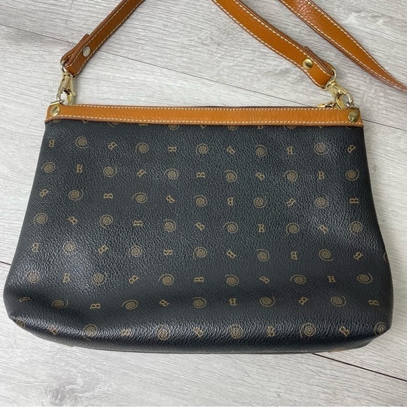 π
ΊIL Nuovo Barocco Made in Italy Signature Brown Leather Crossbody Bag - Picture 7 of 9